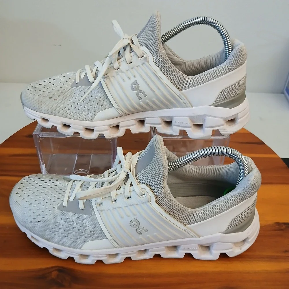 On Running Cloudswift Womens 9 Glacier White CloudTec Shoes Sneakers 41.99579